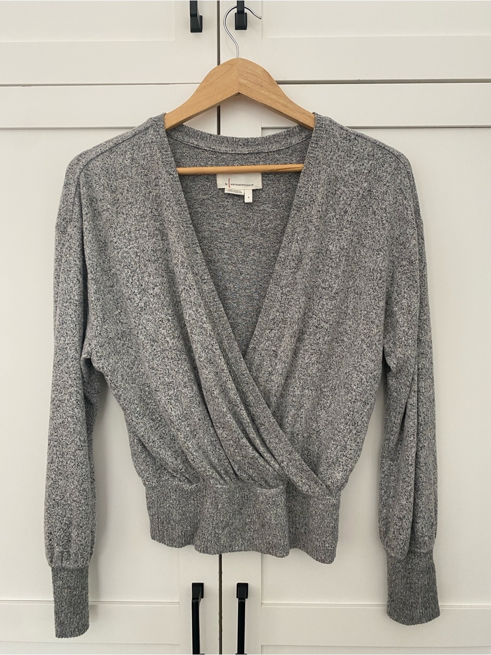 by ANTHROPOLOGIE Rocio Surplice Faux Wrap V-Neck Sweater -  Soft Knit Size Small